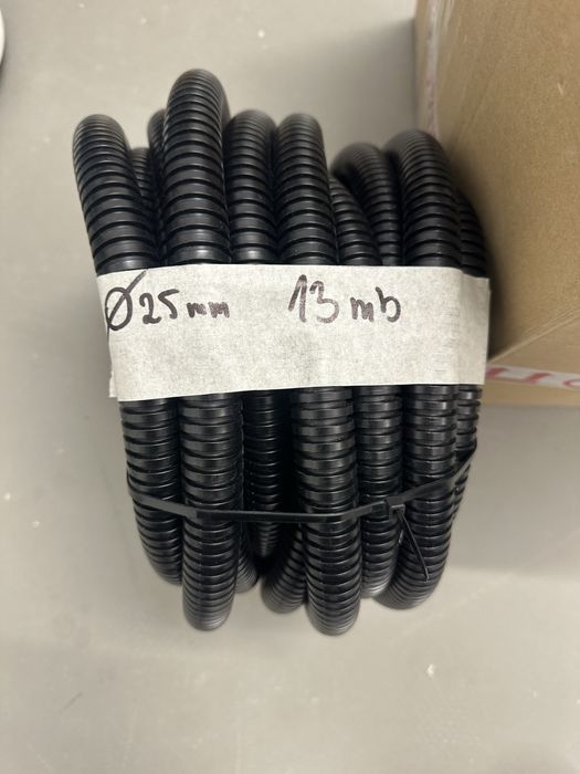 Zestaw kabli 3x2,5mm i peszli 40mm 25mm i 16mm