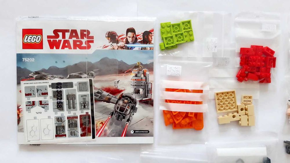 Lego Star Wars 75202 Defense of Crait em peças novas
