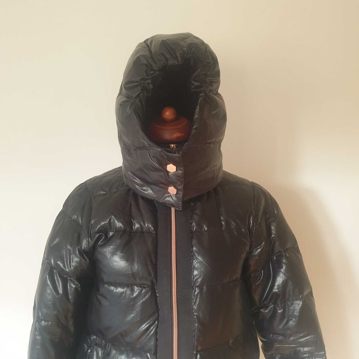 Damska, lekka puchowa kurtka marki Benetton. Rozm. 38