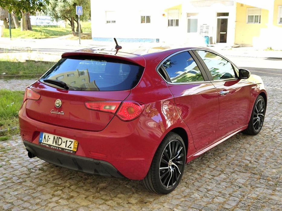 Alfa Romeo Giulietta 1.4 TB MultiAir 170cv  Caixa Automática foto 2