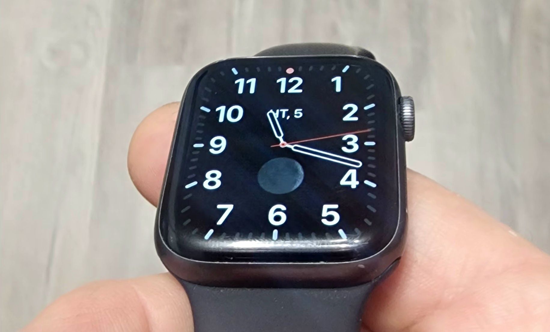 Apple watch 4 44mm original 3 050 Olx