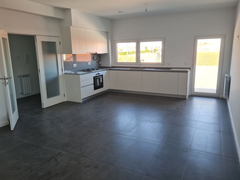 Arrendo T2 Guia Pombal