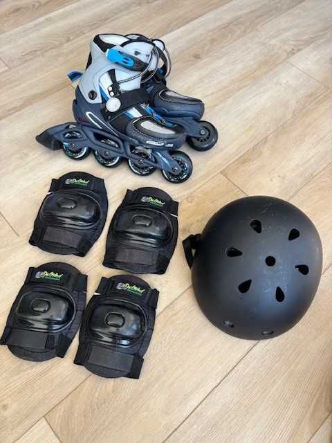 Patins em linha Stats Street com capacete de proteção, joelheiras e coteveleiras para criança.