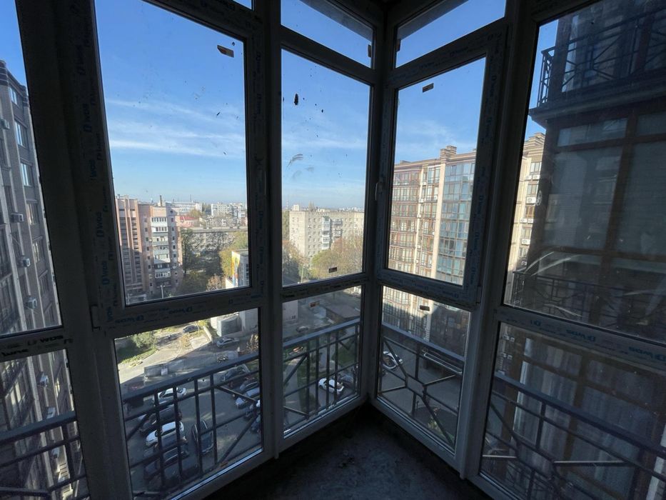 Продам 2ком. 77.8м2. + кладовка 4м2. ЖК Атлант ул. Антоновича,36