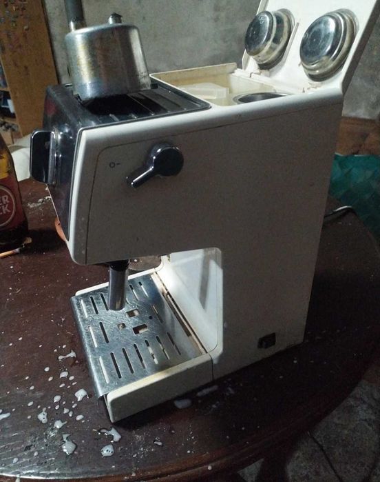 Maquina cafe delonghi