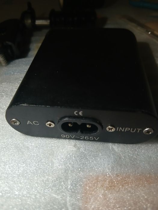 Maquina de tatuagem a funcionar