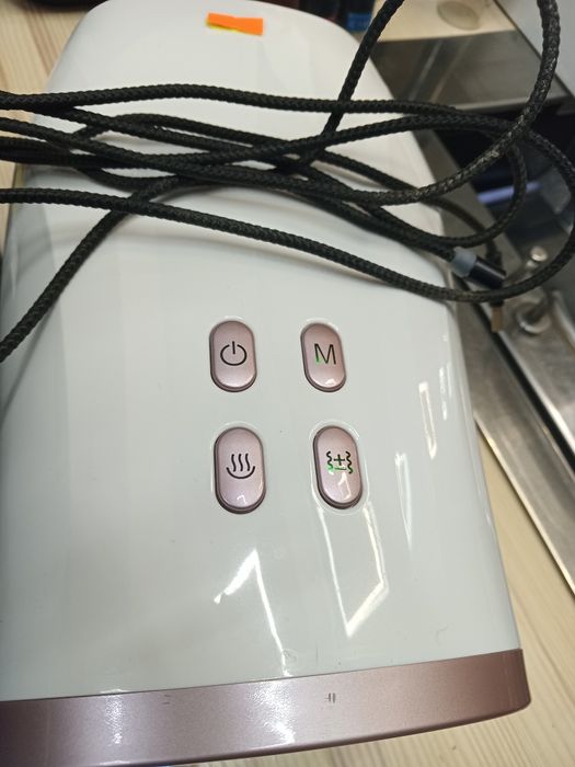 Компресійний масажер для рук та пальців.