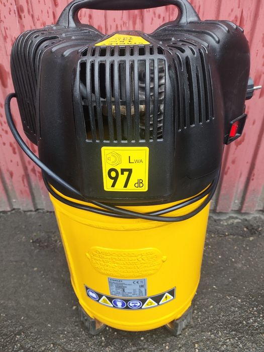 Kompresor bezolejowy 24 l