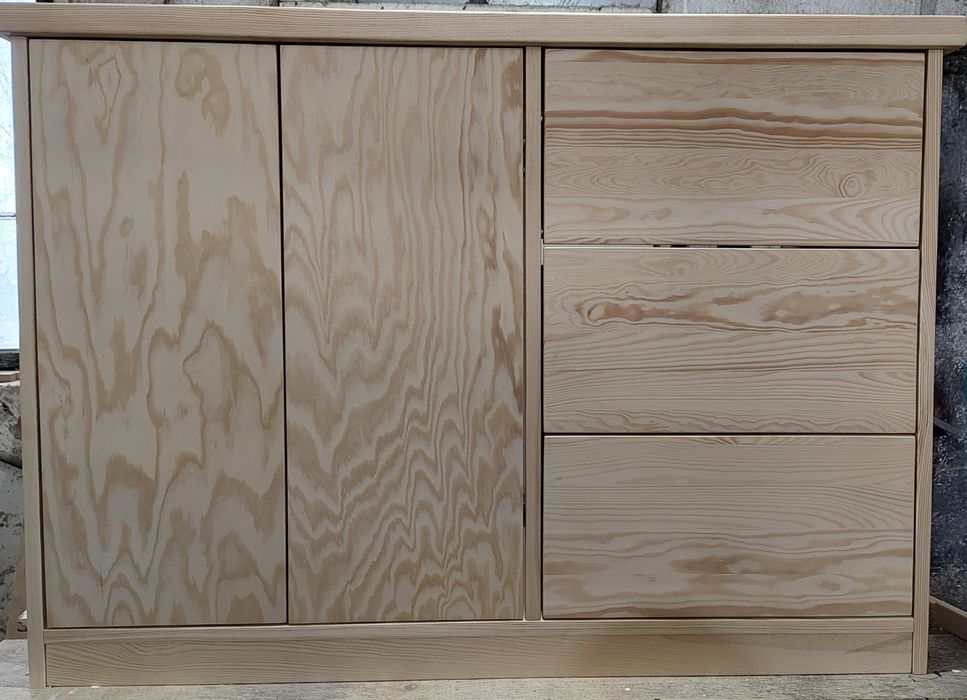 Komoda z litego drewna