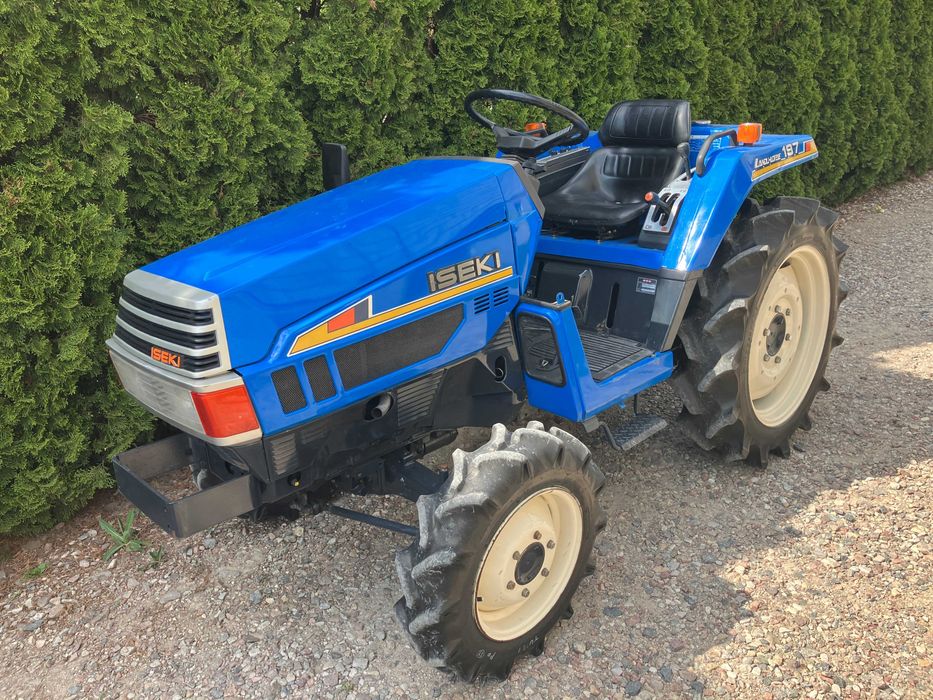Japoński Mini Traktor Iseki TU197 TU217 Wspomaganie Oryginalny Bardzo Ładny Sadowniczy Komunalny Ogrodniczy