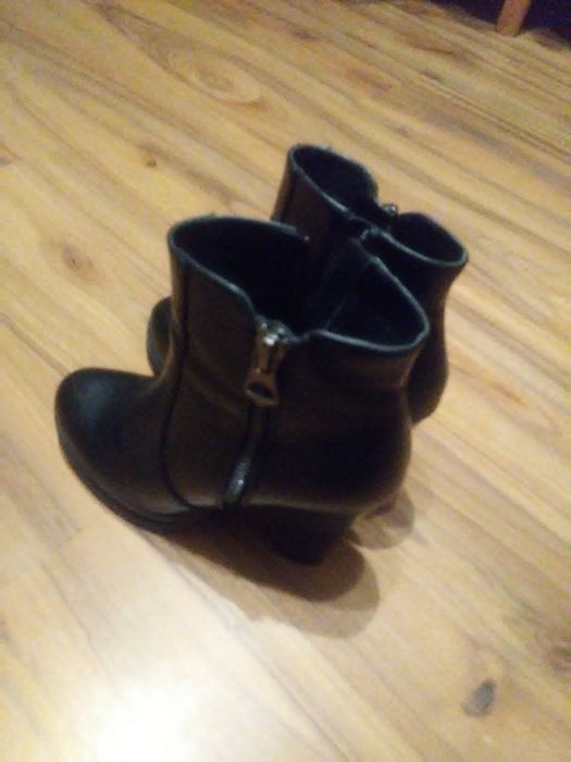 Buty jesienno-zimowe.