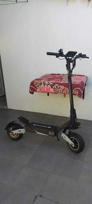 Trotinete OOTD-T10 Todo o Terreno completamente NOVA