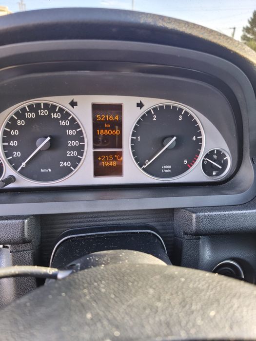 Mercedes B 180 ano 2006 IUC antigo