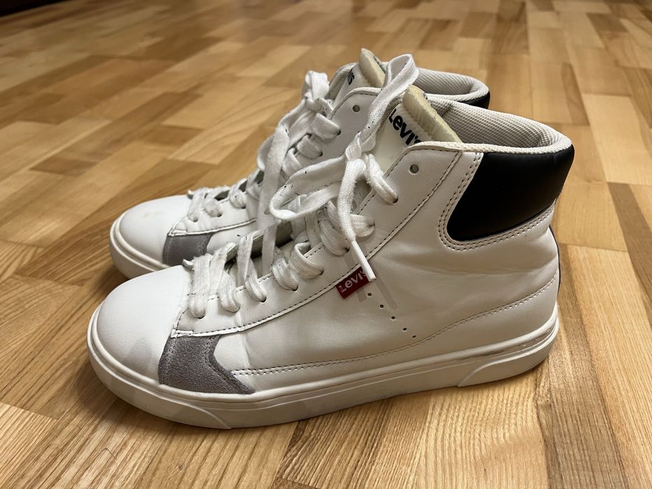 Super Sneakers Levi's. Białe wysokie . Unisex . 37