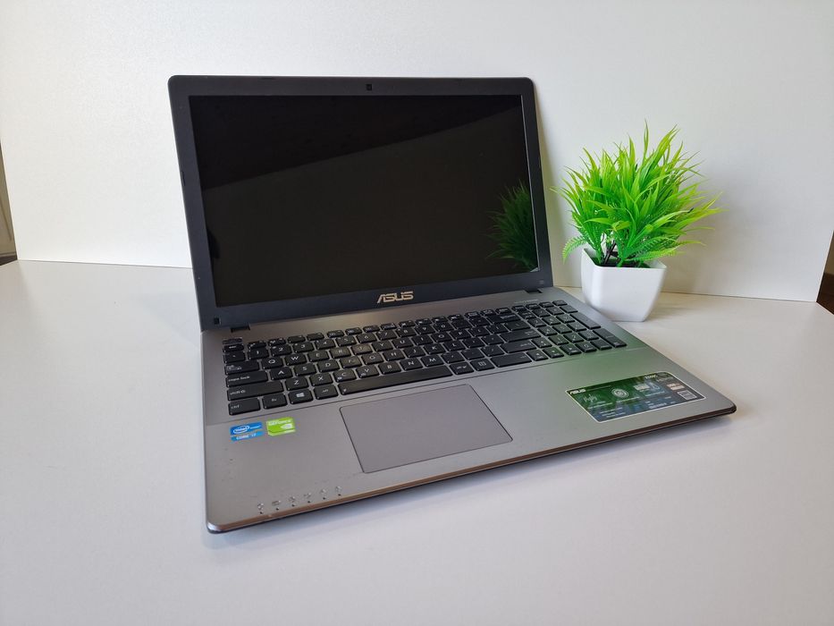 Laptop ASUS ~ Intel core i5 i7 ~ 8GB ram ~ SSD 256GB ~ NVIDIA ~  GWAR