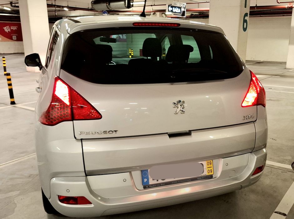 Peugeot 3008 só com 169.000 km de 2009