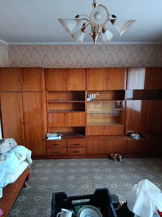 Meblościanka na wysoki połysk prl