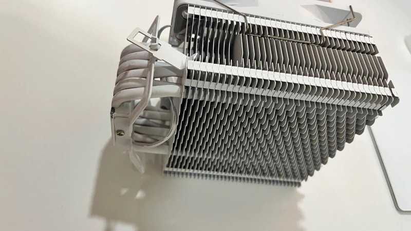 Cooler torre 120 mm para CPU