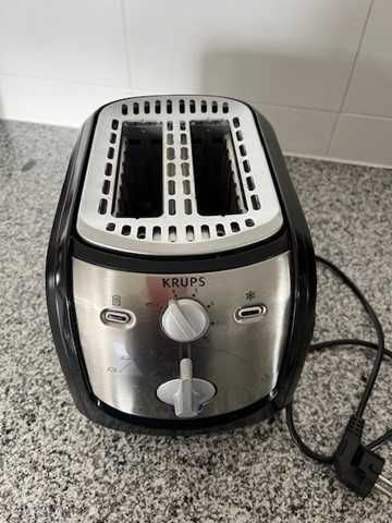 Torradeira KRUPS 1100W