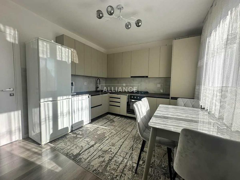 Продам шикарний будинок в 15 км від Івано-Франківська