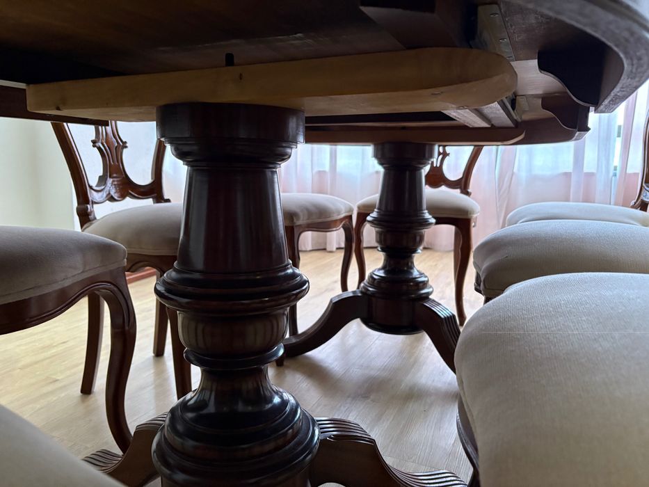 Mesa clássica de Jantar para 8 pessoas