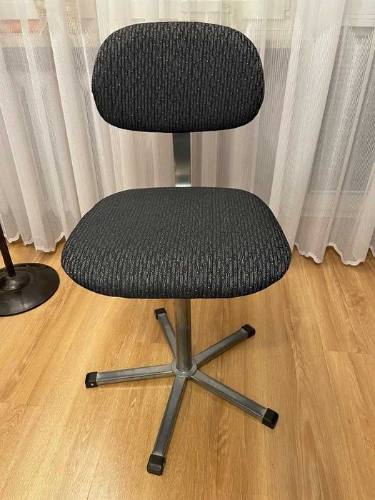 Krzesło krawieckie ergolinia stan idealny
