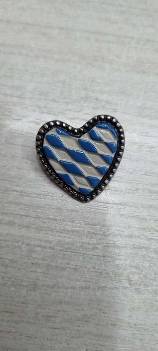 Винтажная эмалевая  брошь-булавка "Баварское сердце" Kuhl Zinn,93%