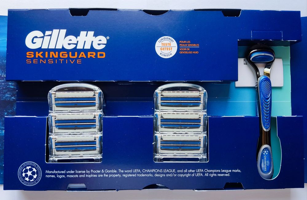 Gillette Skinguard Sensitive rączka+6 wkładów