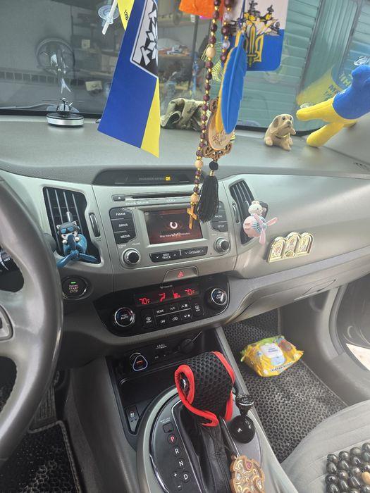 Прадаю машину усе супер