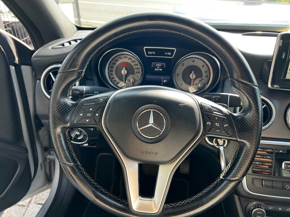 Mercedes-Benz CLA 220 CDI