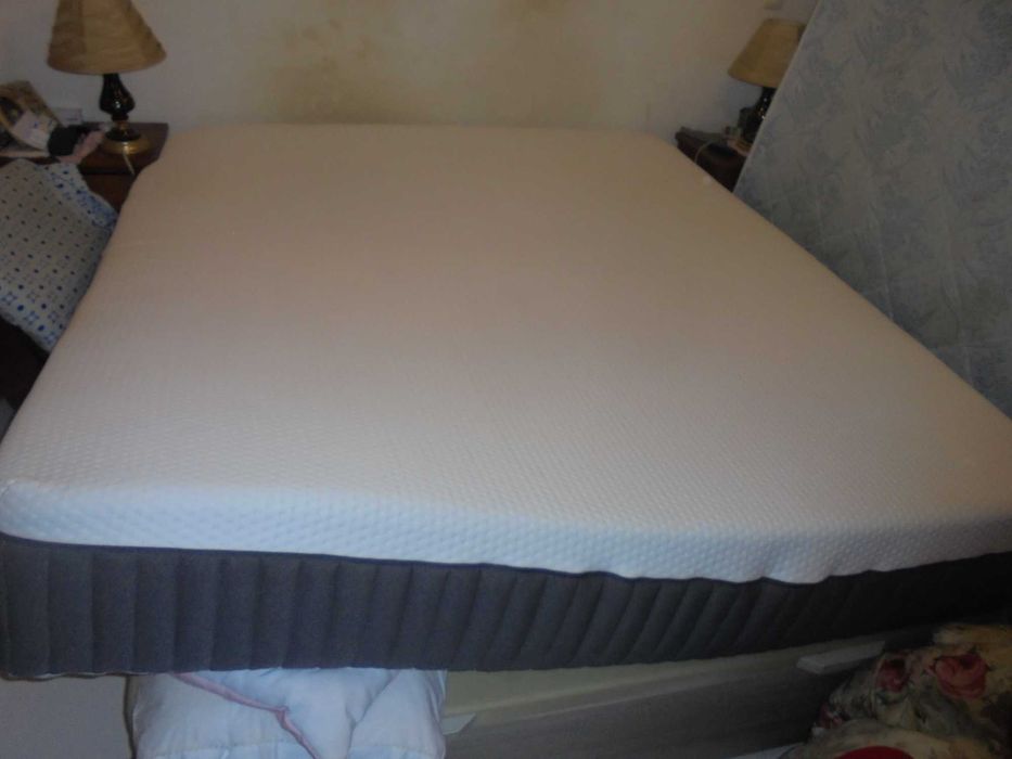 colchao de cama 1.m95-comprimento-1m80-largura