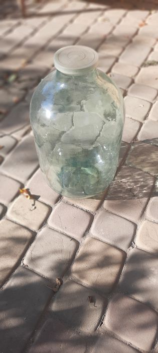 Продам бутыля  на   10 литров