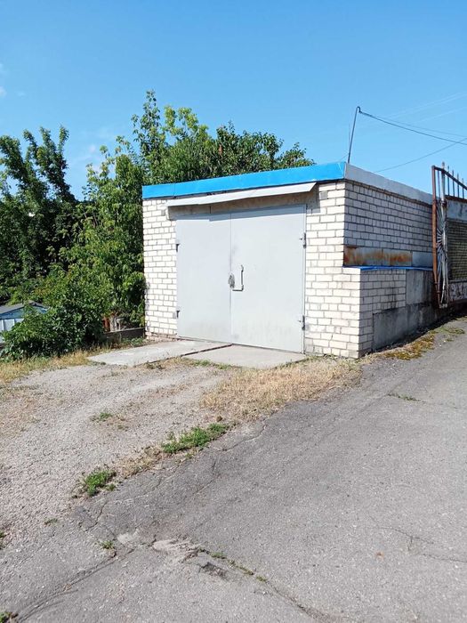 Продам гараж приватизований біля кооперативу Хвиля