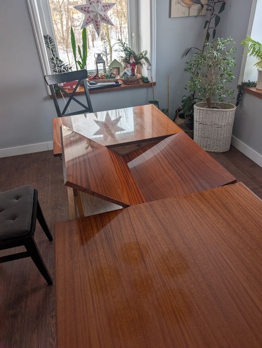 Stół do jadalni Gierek, wysoki połysk