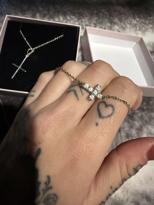 Colar + pulseira cruz NOVO