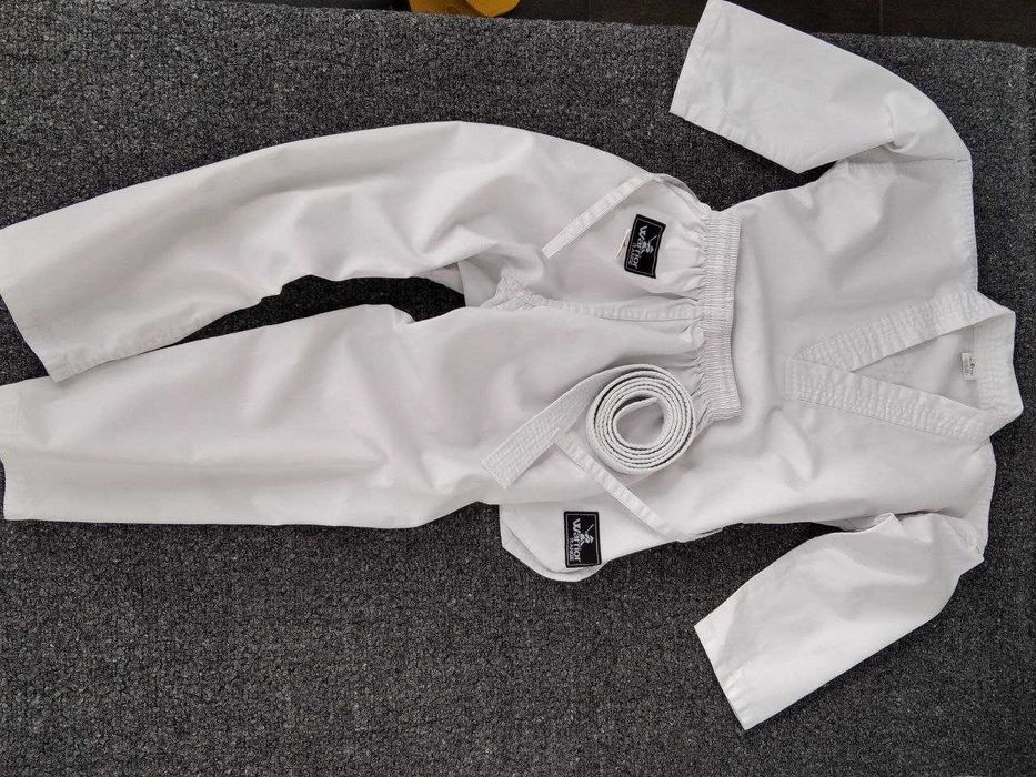 кімоно, форма для єдиноборств дитяча, 270 грн.