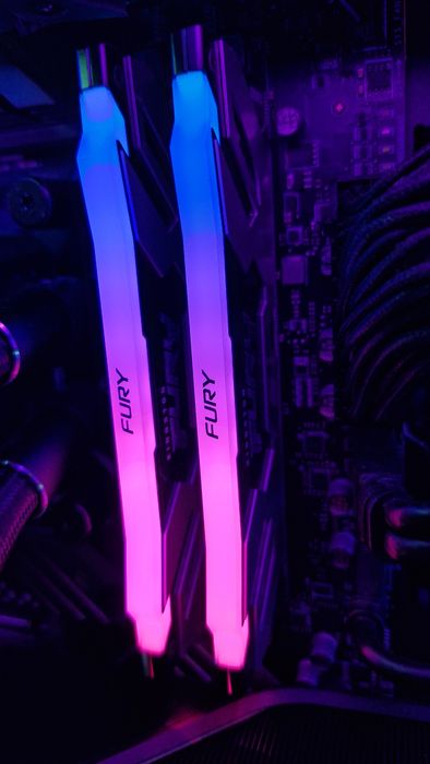Pamięć Kingston Fury Renegade RGB DDR5 2x 16 GB 32GB 6400MHz CL32