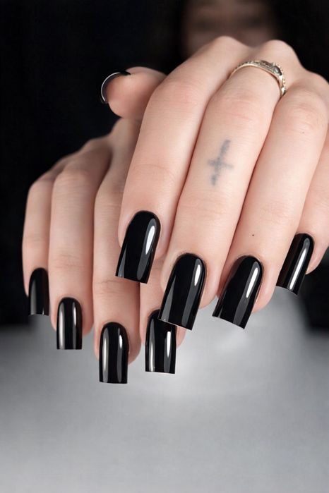 Шукаємо моделей на маникюр ЦЕНТР