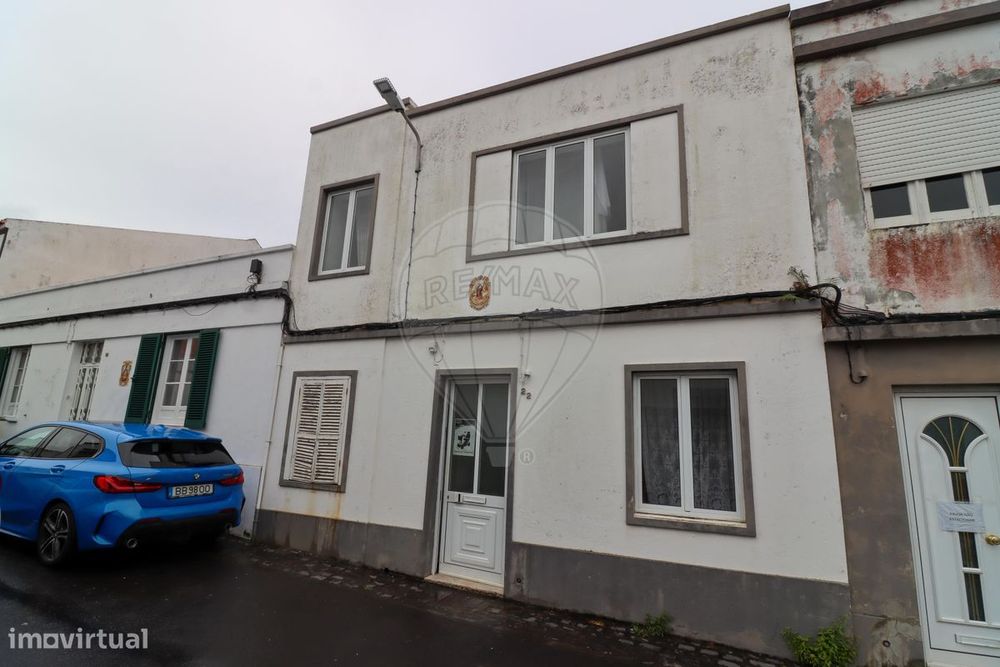 Moradia T4 para venda