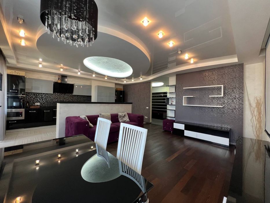 Без% Оренда 3-к. Пр-т Голосіївський, 27. 110м2. М. Деміївська