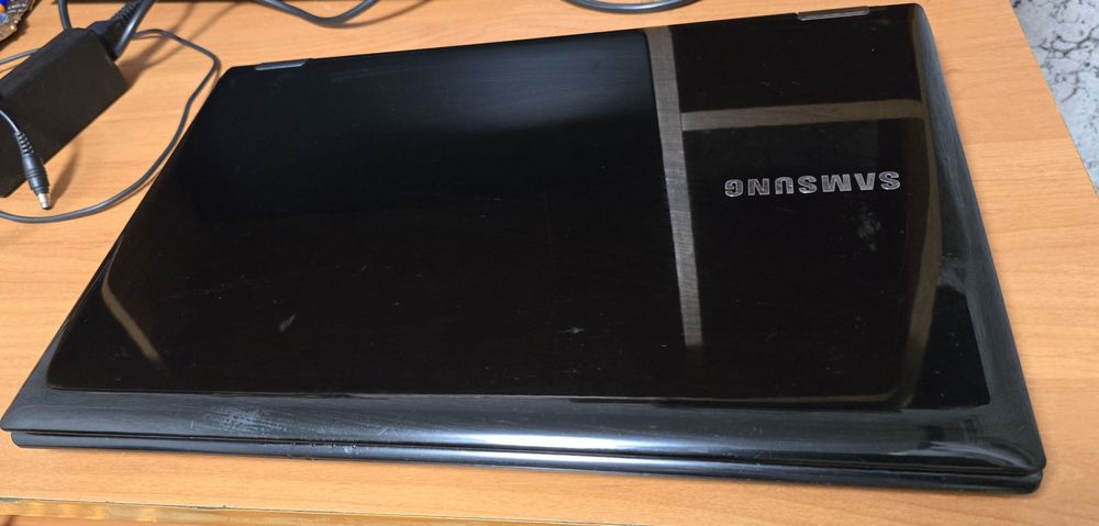 Ноутбук Samsung RC728