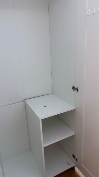 Jogo de quarto de solteiro  com cama, colchão, mesa de cabeceira