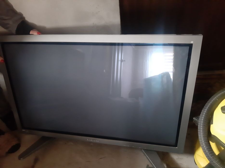 Телевізор самсунг