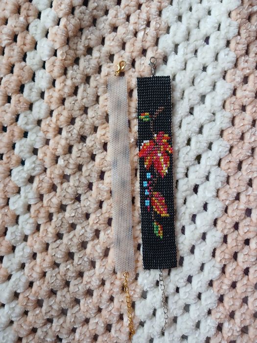 Браслети з бісеру ручної роботи | Обмін на цікаві варіанти