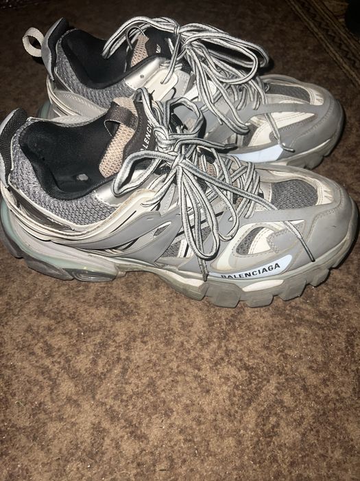 Balenciaga track 1