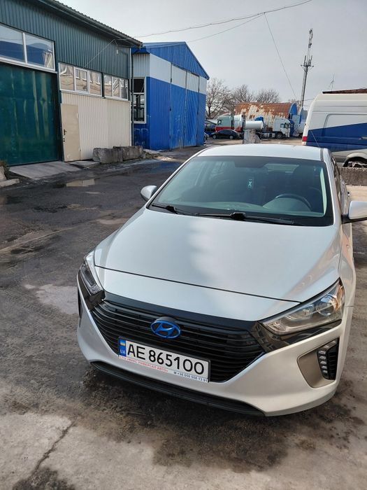 Ионик заряжаемый гибрид продам