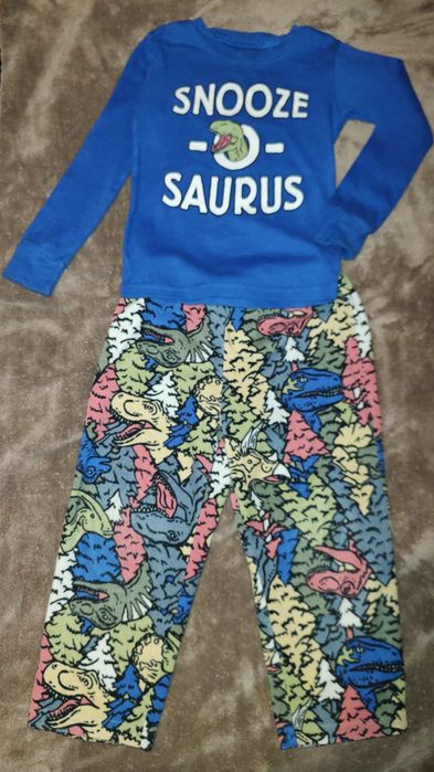 Продам піжаму картерс на хлопчика на -4 р