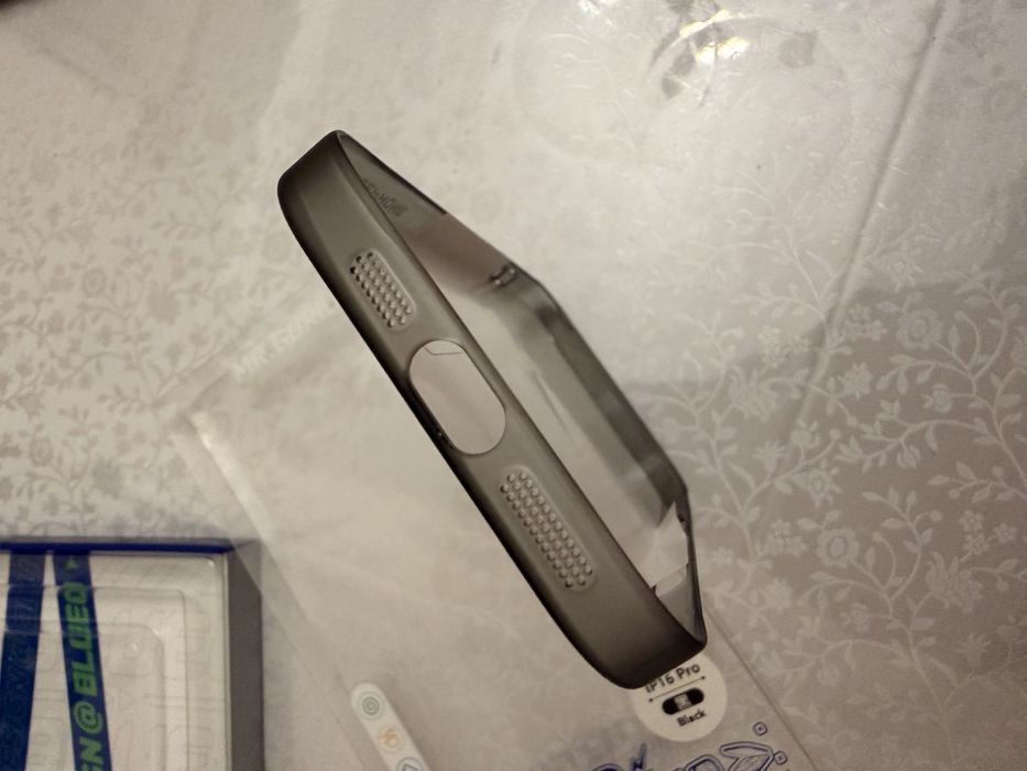 Чехол для iPhone 16pro