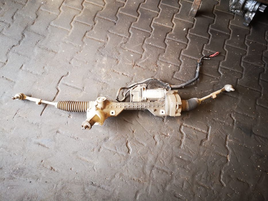 Maglownica elektryczna BMW e87