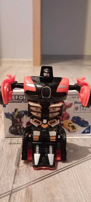 Samochód transformers autobot bugatti